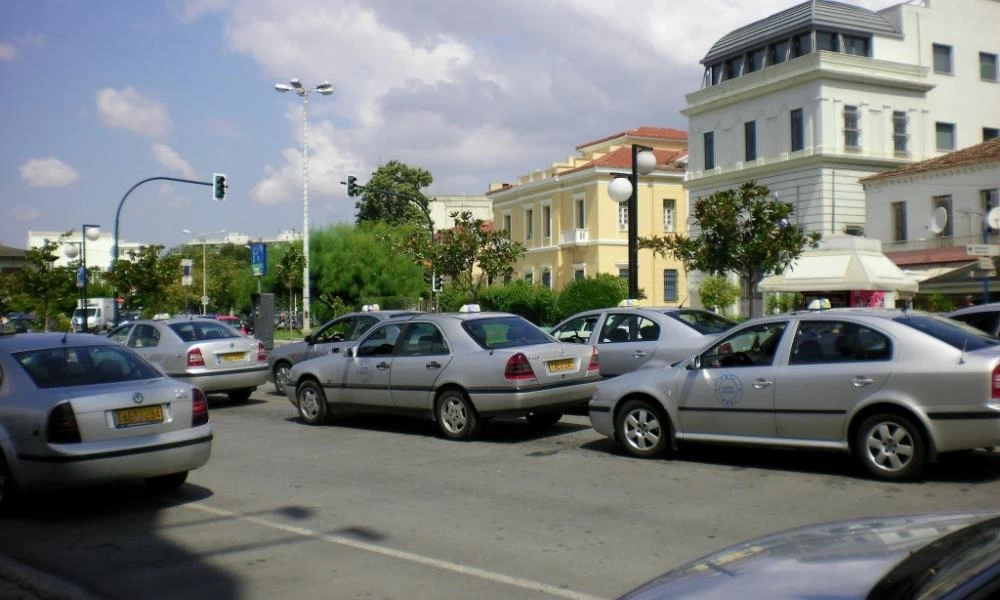 Βόλος: «Κούφανε» τον ταξιτζή -Τι ζήτησε πολίτης λόγω κορονοϊού